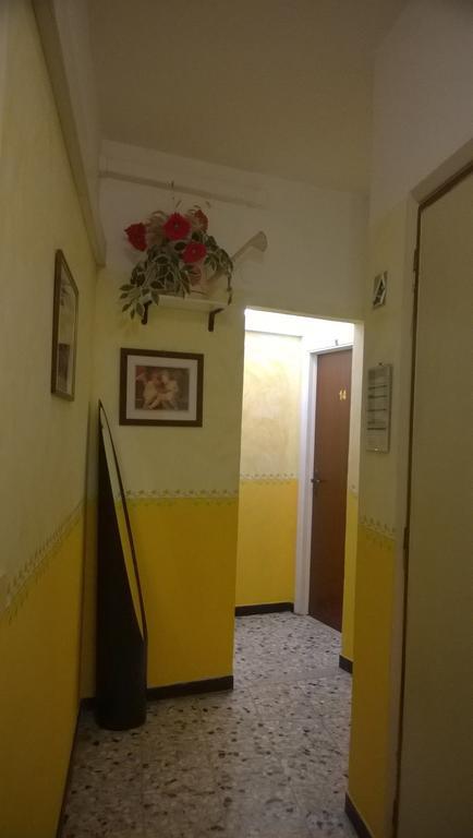 Bed Il Faro Bed & Breakfast Finale Ligure Eksteriør bilde